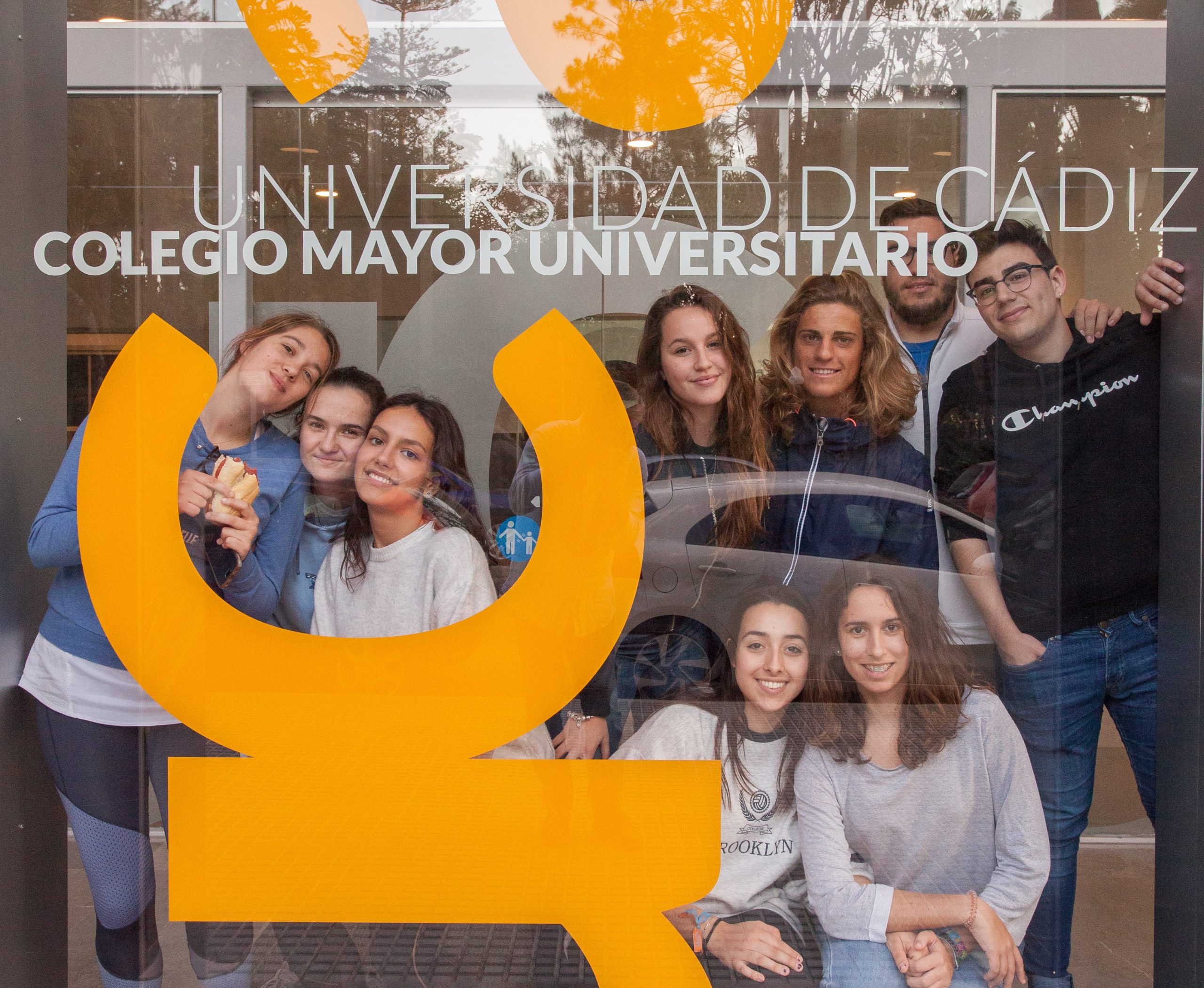 Becas Colegiales para el Curso 25-26
